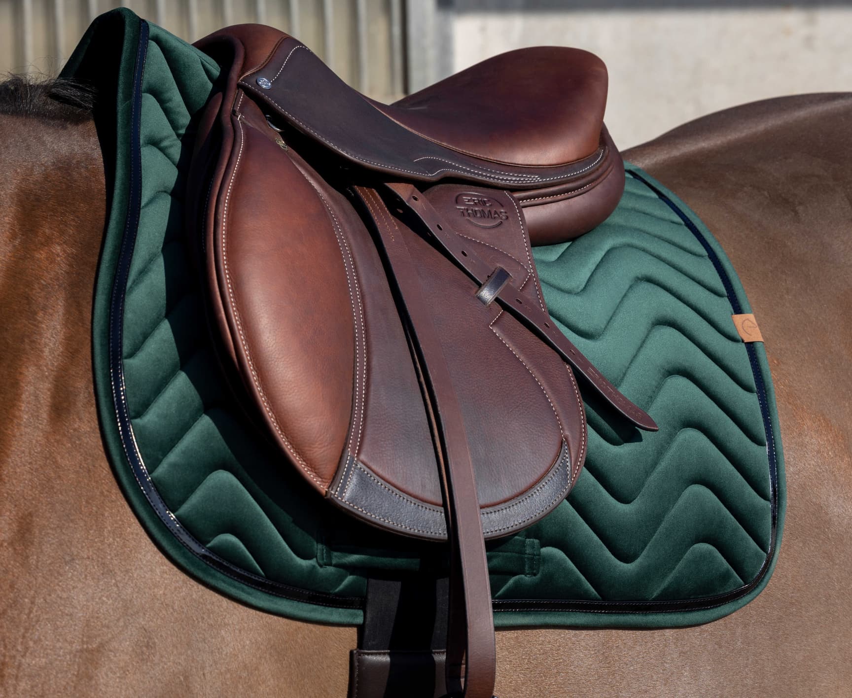 Tapis de selle EQUITHÈME -Glossy-