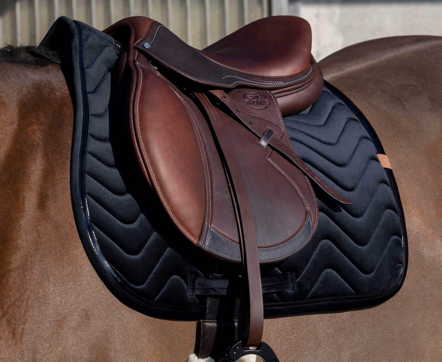 Tapis de selle EQUITHÈME -Glossy-