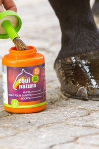 Huile pour sabots EQUINATURA avec pinceau